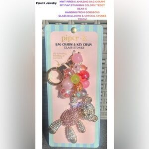 NWT! PIPER K AMAZING BAG-CHARM! MY FAV BAG-CHARM! TEDDY HOLDING BALLOONS! 10⭐️’S